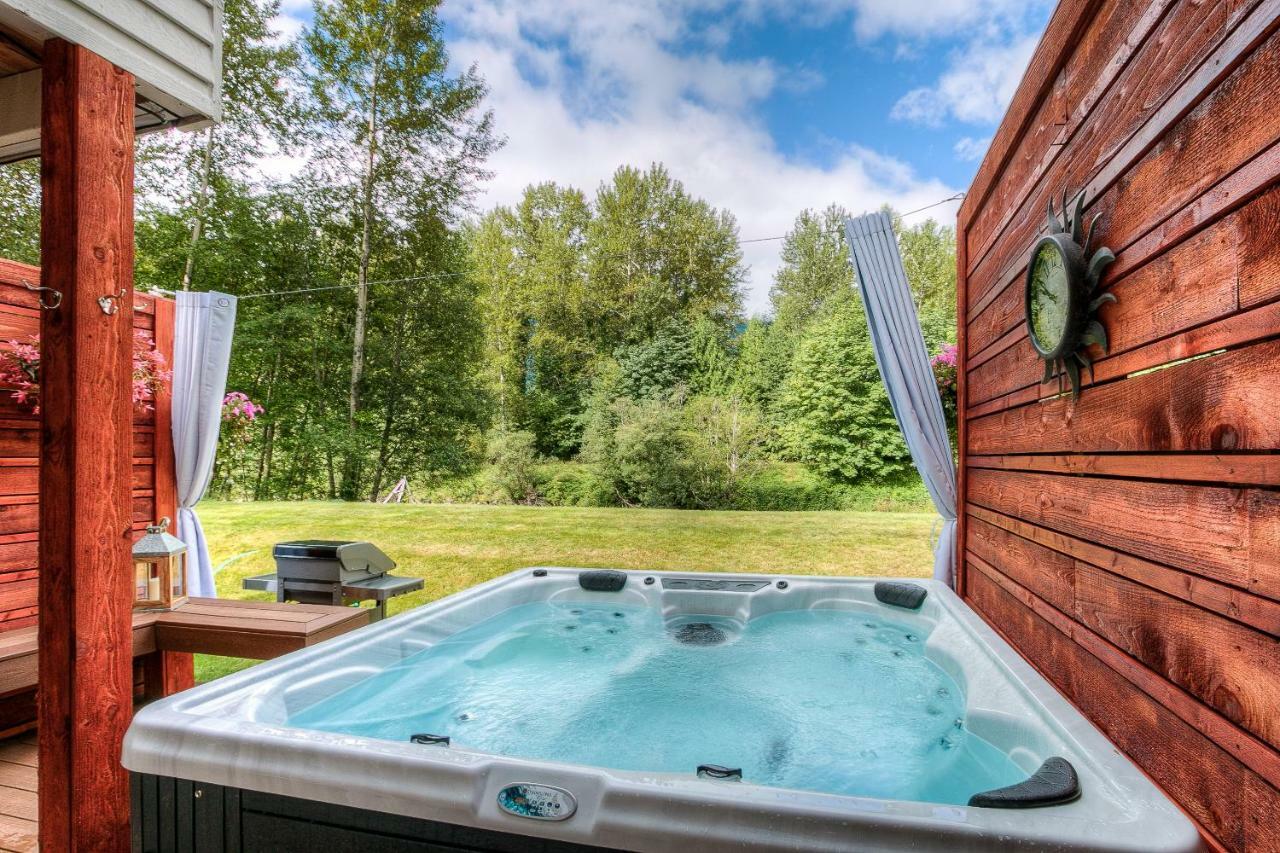Moon River Suites #1 North Bend Eksteriør billede